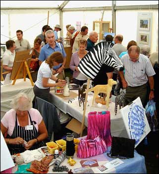 Artists' exhibition 352