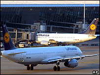 Letadlo společnosti Lufthansa, z něhož odmítli pasažéři vystoupit