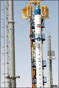 موشک سفیر امید - عکس از ایسنا