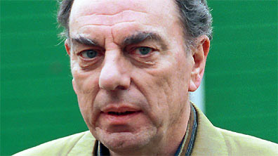 Alun Armstrong