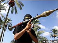 Palestino armado em Khan Younis