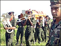 एक सैन्य अधिकारी की अंत्येष्टि