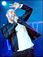 Shayne Ward at the Xmas Lights Switch-On