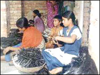 मधुसूदनपुर की किशोरियाँ