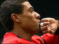 Kleberson, que jogou no Manchester United