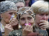 Beslan'da rehinelerin aileleri