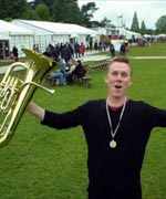 Owain Roberts Penrhosgarnedd 1af unawd Pres dan 19 oed