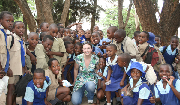 Victoria Derbyshire with Zimbabwean school children in Harare