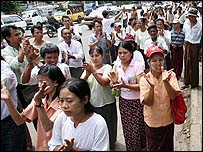 تظاهرکنندگان در رانگون