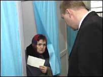 Demonstrace na podporu Juščenka v Kyjevě