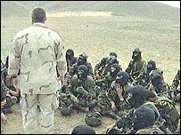 Yemen özel timi ve Amerikalı eğitmen