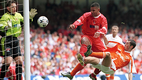 Simon Downer played for Orient at the Millennium Stadium in the 2001 League Two play-off final
