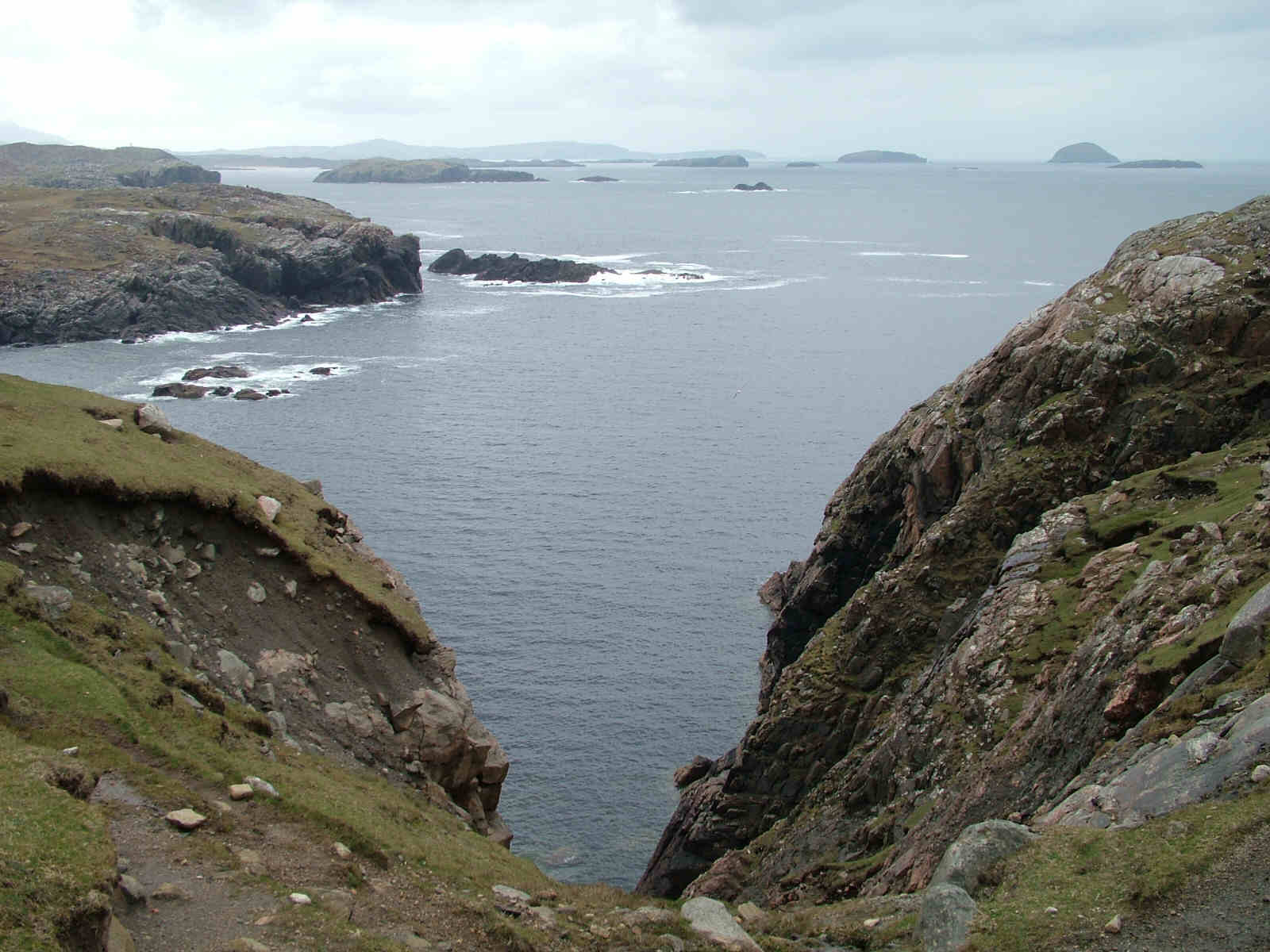 Cliff edge near Gearrannan