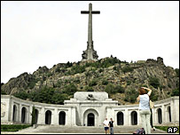 از بناهای یادبود دوران فرانکو