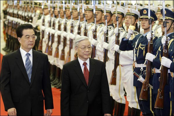 Hai lãnh đạo Đảng Hồ Cẩm Đào và Nguyễn Phú Trọng tại Bắc Kinh hôm 11/10/2011