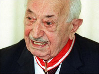 'नाज़ी हंटर' - साइमन वियेसेंथाल