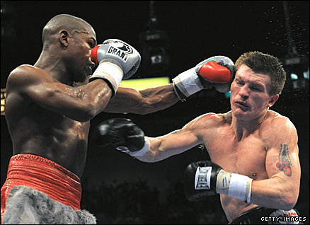 Floyd Mayweather (l), Ricky Hatton (r)