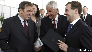 Экс-канцлер Германии Герхард Шредер, генсек Совета Европы по правам человека Турбьерн Ягланд, президент России Дмитрий Медведев