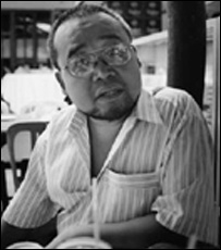 Nhà thơ Đinh Linh