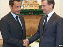 O presidente francês, Nicolas Sarkozy, e o presidente russo Dmitry Medvedev