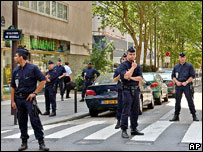 Policiais em Paris