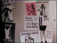 Anúncios de prostituição. Foto: Wire.