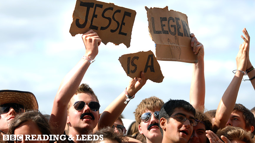 The front row at the main stage