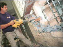 Будівельник