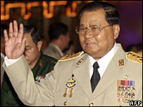 Tướng Than Shwe, lãnh đạo Miến Điện