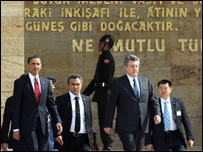 Obama në muzeumin e Ataturkut
