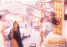 دو دنیاؤں کی دو دوپہریں