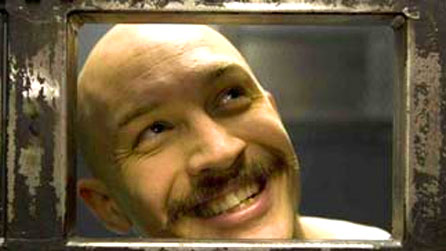 Tu l i'r dorau dur - Bronson yn y ffilm