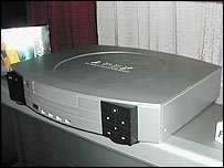 O videogame da Apex que reproduz jogos de PC