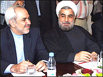 حسن روحانی (سمت راست)