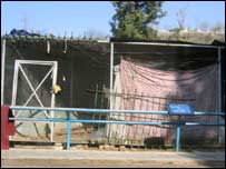 زلزلہ زدگان کی پناہ گاہیں