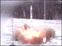 راکت کاسموس 3 ام