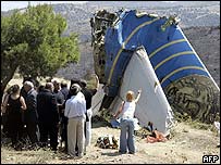 Avião teria perdido combustível e pressão antes da queda