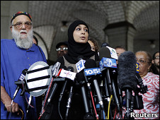  فايزة علي من مركز العلاقات الإسلامية الأمريكية تتحدث في المؤتمر