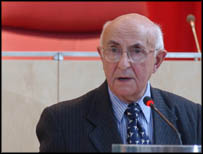 Předsedající soudce Theodore Meron