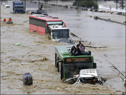 Последствия наводнений в Турции