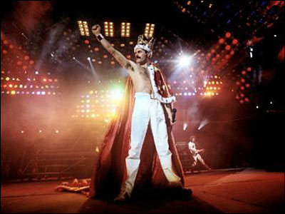 Freddie wearing his crown, Queen's a kind of magic tour, 1986. © Denis O'Regan