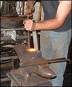 Pic: Grieg makes a horse shoe