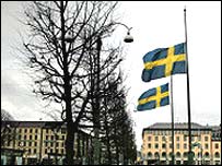 İsveç'te yarıya indirilmiş bayraklar