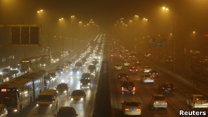 北京三环路上的车流