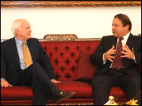 سنیچر کو نواز شریف اور جان مکین کی ملاقات
