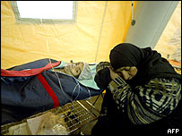 Sobreviventes do terremoto no Irã