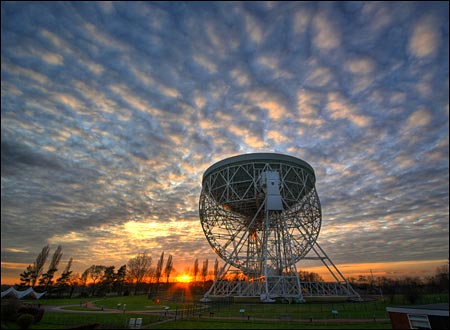 Lovell telescope at sunset