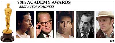  از راست: هيث لجر، ديويد استراتارين، واکين فينيکس، فيليپ سيمور هافمن، ترنس هاوارد