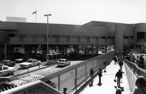 The official border crossing at Nogales.