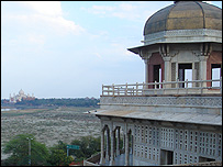 "Қизил Қалъа"